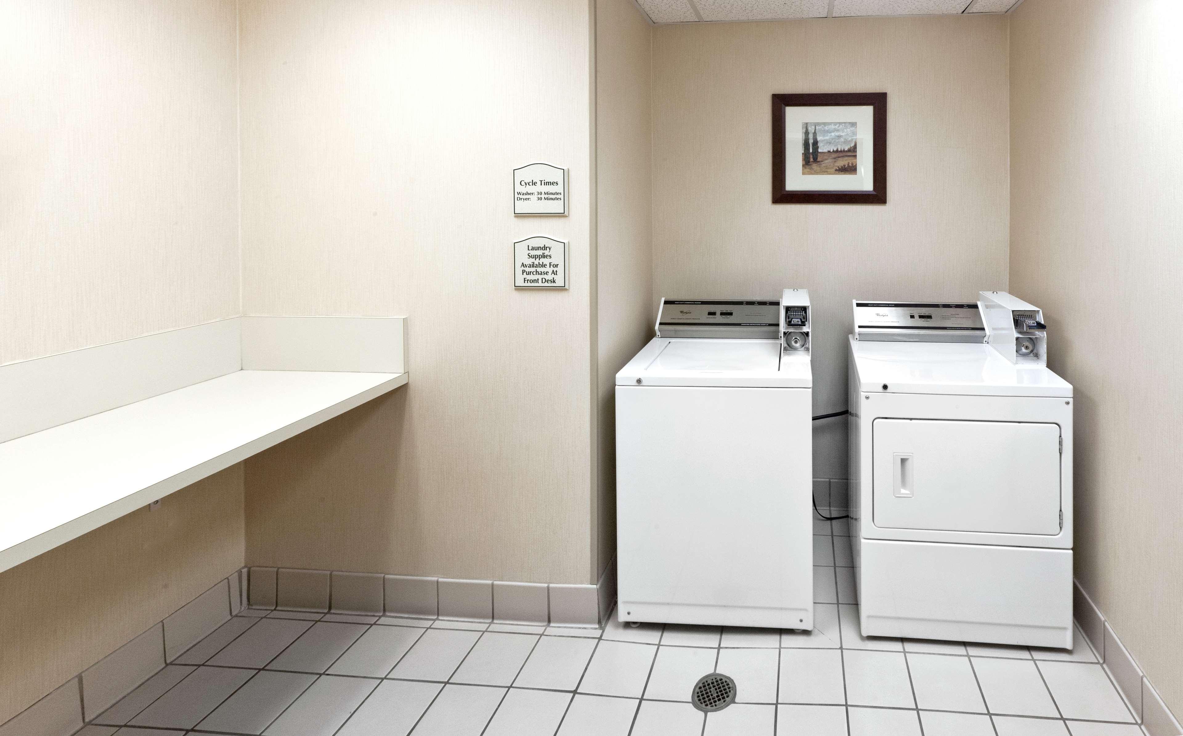 Hilton Garden Inn Ontario Rancho Cucamonga Zewnętrze zdjęcie