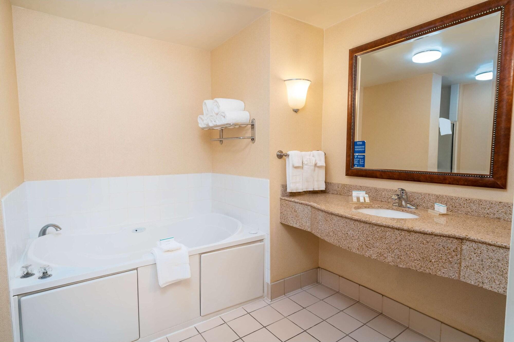 Hilton Garden Inn Ontario Rancho Cucamonga Zewnętrze zdjęcie